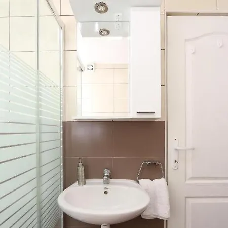 Maja 公寓 松博尔